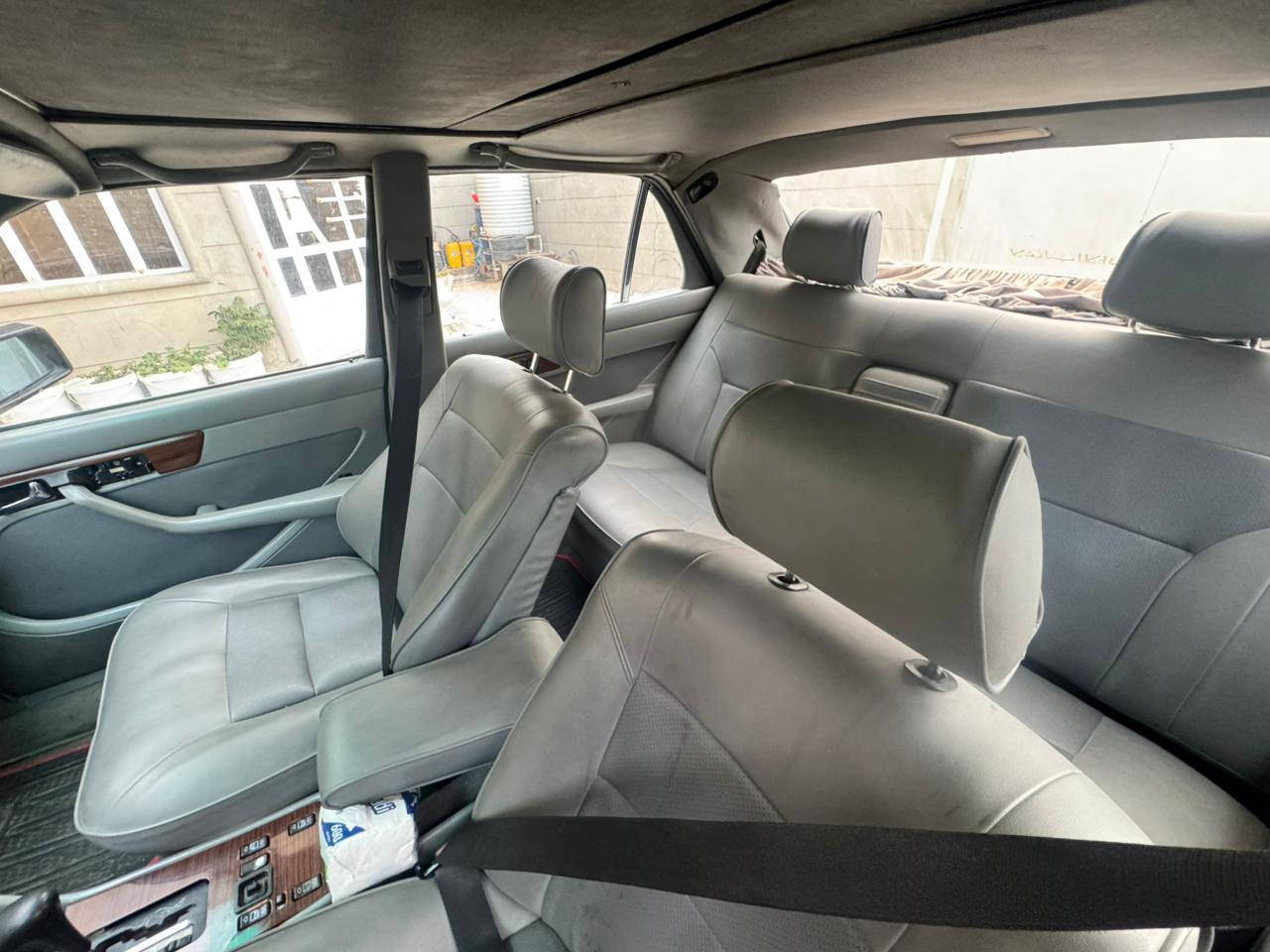 مارسدس 90جامبو باب كصير غرفه جديده جامات 4كهرباء  سياره معمره أسلايت شغال سنتر لوك كير ومكينه 2.5خير من الله مكاني جسر ديالى بغداد السعر 55وبيها مجال للشراي 
مراوس حسب القناعه 
***********
الي يريد يتصل لئن عل فيس ما جاوب
