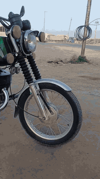 سلام عليكم
دراجه mz 1982 للبيع بدون بدون كصه1 كهربائيات كلها شغاله بيها لحيم بل خشم فقط للستفسار *********** مو شراي لا يتعباني.
