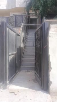 نهاية شارع 60 • غرفتين • بدون دلالة