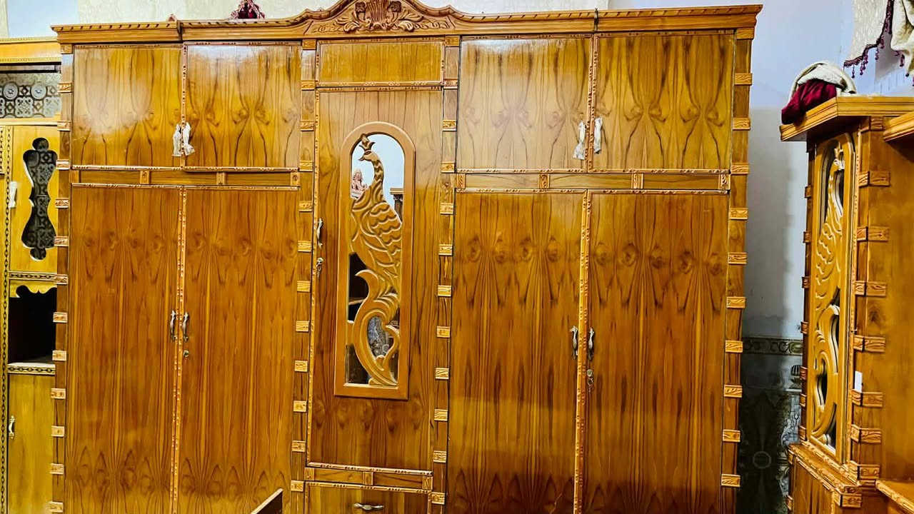 سلام عليكم ورحمه الله وبركاته توجد غرفه نوم للبيع اخت الجديده المكان الرمانه البعبيد السعر خاص الاستفسار علئ هاذا الرقم***********
