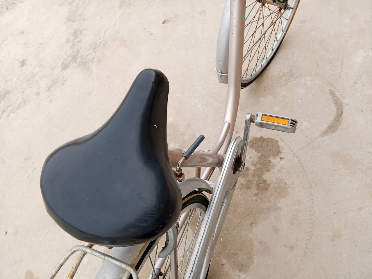 السلام عليكم بايسكل جديد متروك صاله شهرين السعر 120وبيه مجال للشراي


**إذا كنت صاحب هذا الإعلان وتريد حذفه لأي سبب، رجاءا أرسل رسالة إلى الدعم الفني**