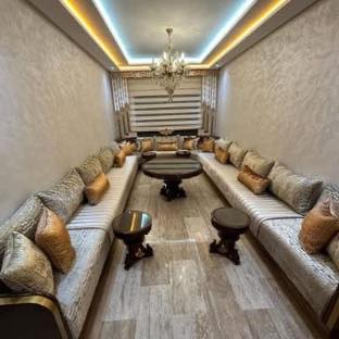 تصميم وتنفيذ, جبس بورد, اسقف راقية, سحبات, ورق جدران,
بأيادي أفضل الكوادر الهندسيه 
------------------------- 
#تصميم_تنفيذ_اشراف
#انت_تختار_والباقي_علينا

للطلب والاستفسار مراسلة الصفحه او الاتصال على ارقام الهواتف

***********
