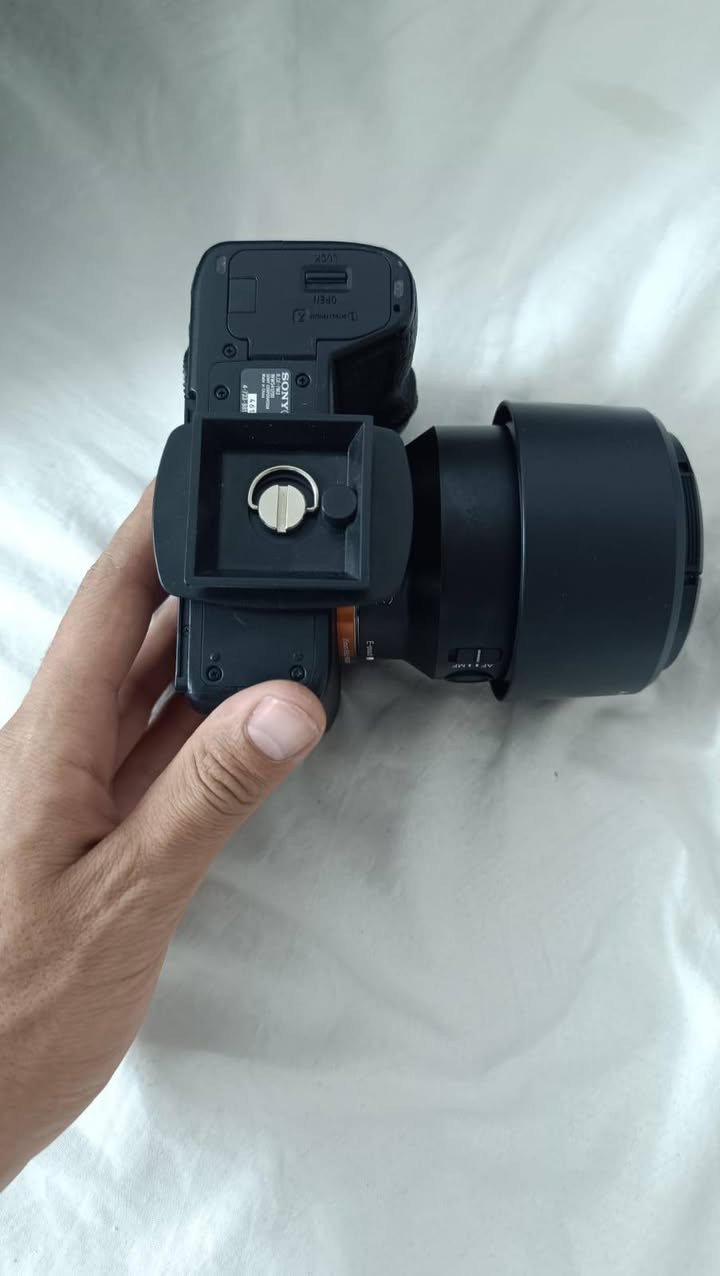 سلام عليكم
 كامرة سونيA7iii
للبيع مع عدسة 85 فتحة 1.8
العدسة مستخدمة يوم واحد و الكامرة نظافتها 90٪
المحتويات
كامرة
كارتونتها والحزام
سوفت بوكس
السعر 1500 مليون ونص قفل
الشتر 19387
بغداد


**إذا كنت صاحب هذا الإعلان وتريد حذفه لأي سبب، رجاءا أرسل رسالة إلى الدعم الفني**