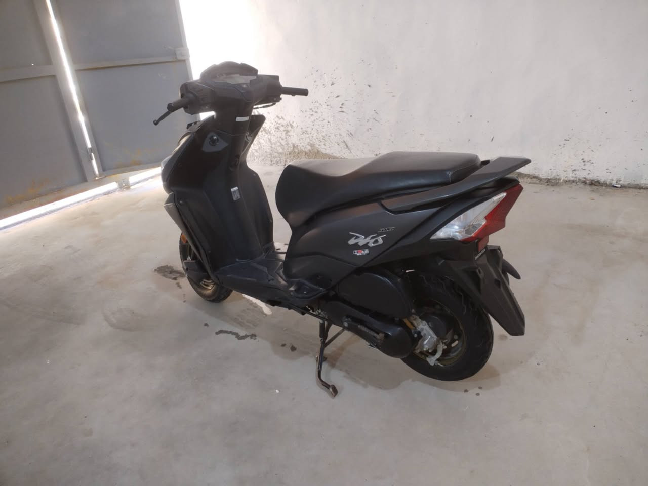 السلام عليكم دراجة هونده ياباني ديو للبيع المكان واسط قضاء الحي تفاصيل أكثر اتصل ***********
