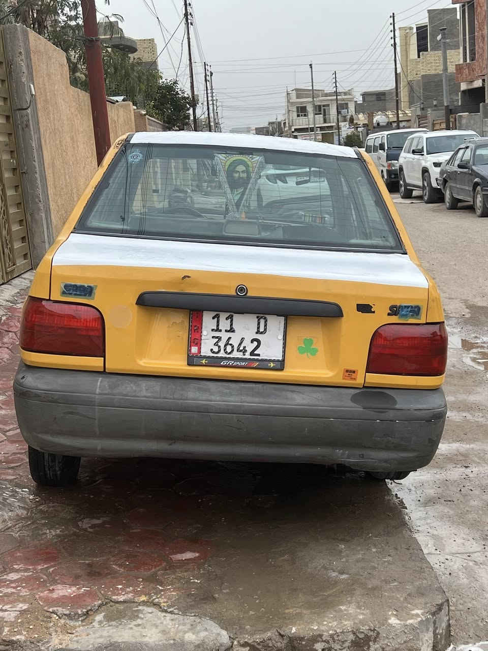 السلام عليكم سايبه موديل 2011 مصفره هيئة وغرامة صاعدة هزة كير جديد درايم شفتات جدد نوزلات بلكات جدد بوربونات جدد عينه وصينيه وفلاوين جدد كله ايساكو الاصلي سنويه بسمي تحويل ثاني يوم سياره ما متعوبه شغل وطلع كبل لشارع سعر ب23 وبيه مجال لشراي مكاني بغداد محموديه ***********
