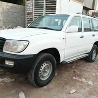 ورحمه الله وبركاته لاندكروزر موديل  2004   كير عادي مزاد بغداد معامله ...