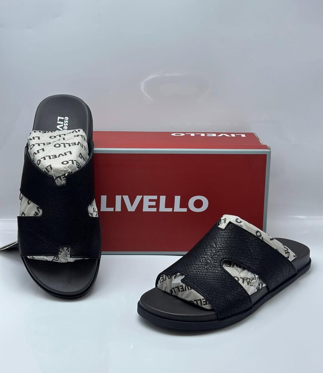 شحاطات ايطالي.. راحة وفخامة.
✨ متوفرة الآن في مجمع أبو عبد الله التجاري.
🚛 خدمة التوصيل متوفرة لكافة محافظات العراق.
للطلب والاستفسار:
📞 ***********
📞 ***********
