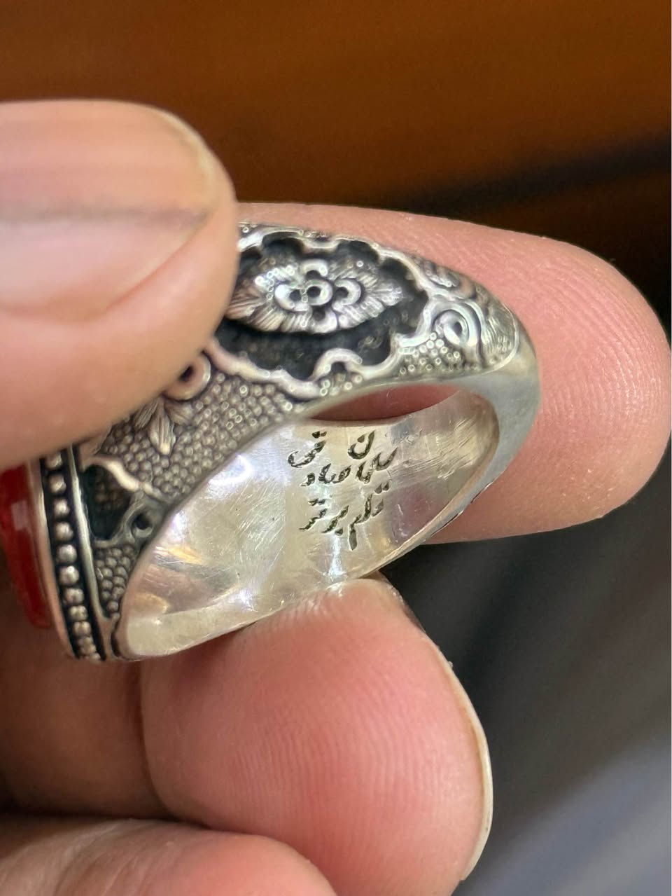 خاتم عقيق يماني احمر خامة  درجة أولى
صياغة. سلمان صادقي قلم زني
غير ملبوس 
قياس الخاتم 19.8
السعر 225 مع التوصيل كربلاء, العراق


**إذا كنت صاحب هذا الإعلان وتريد حذفه لأي سبب، رجاءا أرسل رسالة إلى الدعم الفني**