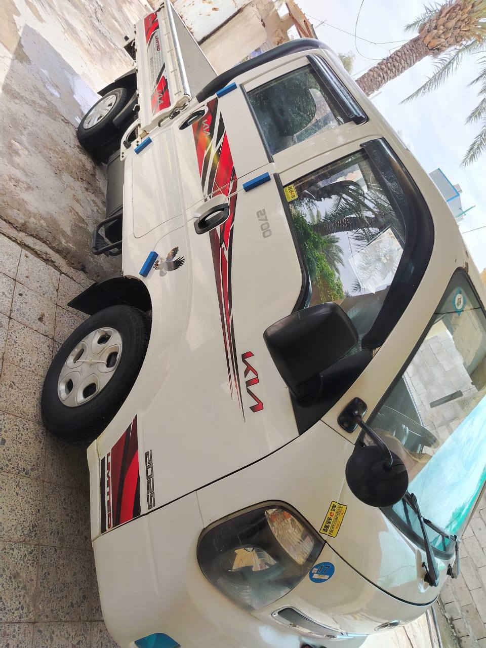 سلام عليكم كية دبل قملرة للبيع موديل 2016السيارة احلة من الصورة حدادية جديد امامي وخلفي تبريد ثلج مكفولة كفالة عامة للستفسار الرقم ***********
