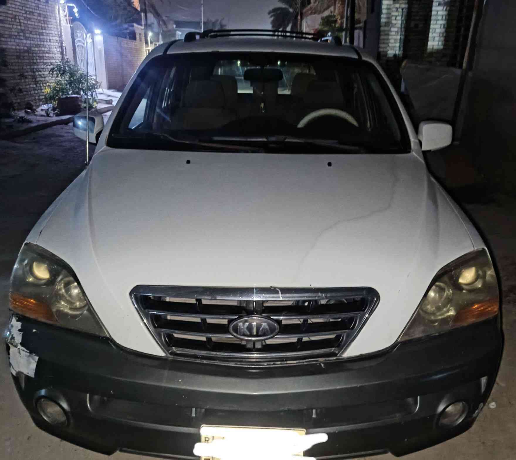 السلا وعليكم سورنتو مديل2007 للبيع وارد خليجي سيارة مكينة وكير جديدة مال حاوية قبل شهر شادهن نضافه فول لا تبديل لا خياس ماعده جاملغ خلفي جهه سايق مصلح شي قليل رقم بغداد سعره85وبيه مجال رجاء فقط شراي يتصل ***********
