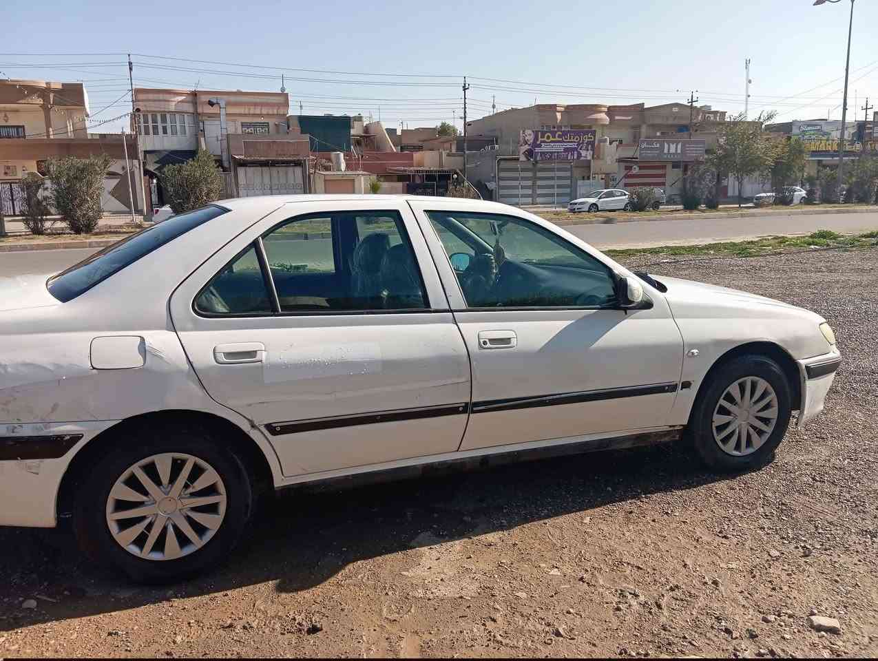 سيارة بيجو ٢٠٠١
مكينة كاميري باتري جديد اطارات جديدة للونللون ابيض رقم كركوك الألماني شرط تحويل شراي يخابر على الرقم 
***********
