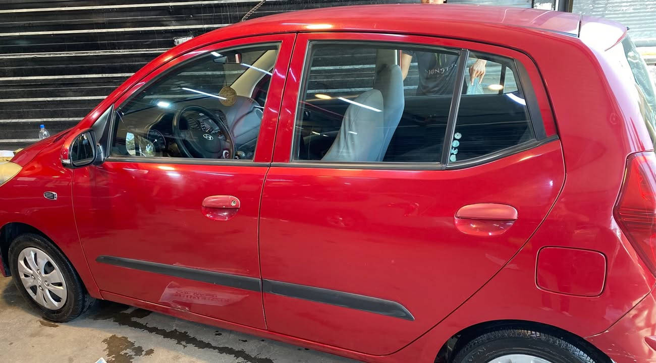 سياره هونداي اي تين موديل ٢٠١٥ ماشيه ٩٠ الف سياره نظيفه سعرها ٨٢ بيه مجال بسيط باسمي للتواصل ***********
