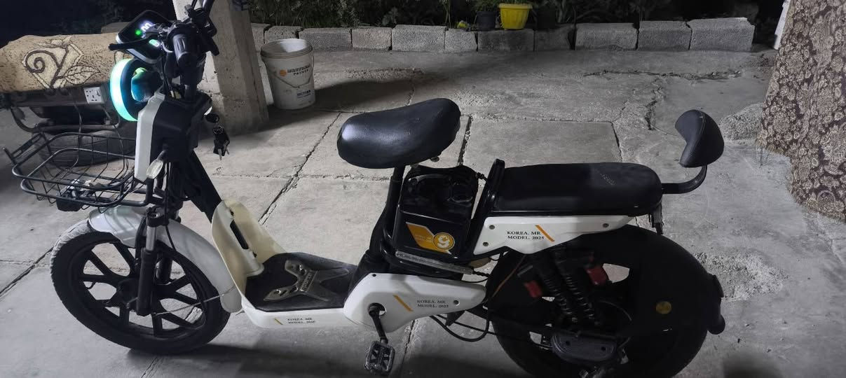 السلام عليكم ورحمة الله وبركاتة دراجة شحن للبيع موديل 25 مكان ديالى بعقوبة السعر275وبي مجال اسعار مناسبة جداً ما اريد مراوس بس بيع موجود اي استفسار علة هذا الرقم ***********
