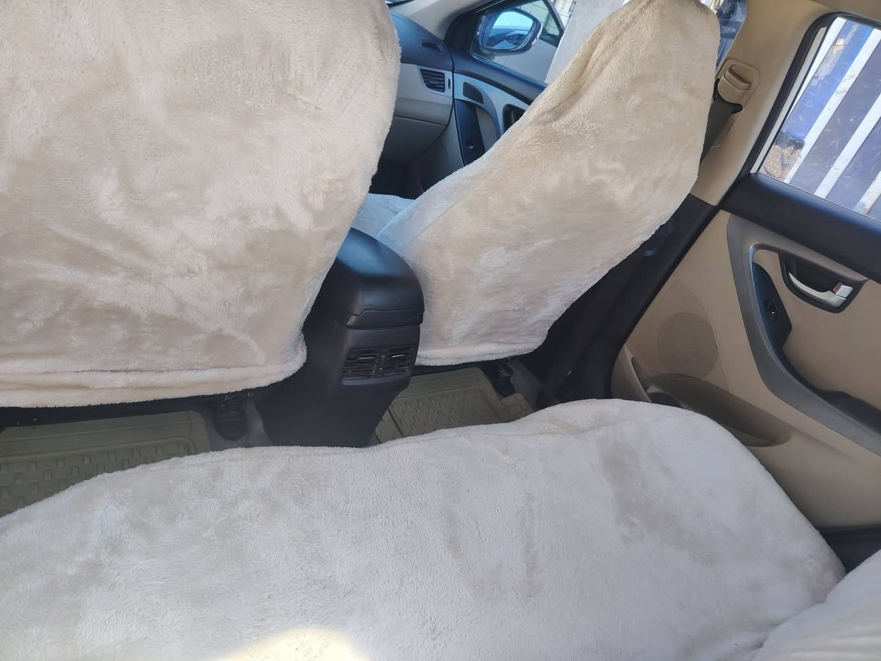 للبيع الانترا خليجي 2016 مكفوله كفاله عامه من كلشي عدا ال سونار سونارها بل منشور  رقم بابل بسمنه سنويه بعدها ما ساقطه فول سياره عده للبصمه فتحه تبريد خلفي مري شفط تبريد ثلج كير ومحرك وحداديه شرط الشراي ينتصل ويدلل ***********
