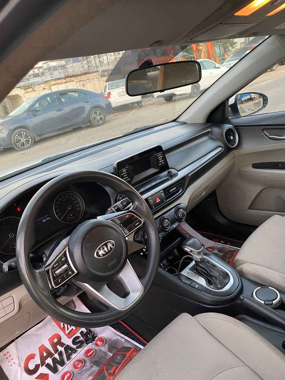 سلام عليكم سيراتو خليجي مديل 2019 مكينه 1600 دوش السياره مكفوله ماعده قبق الجنطه مبدل السياره بدون صبغ السياره داخل بيجي تبريد قطعتين مري شفط اشاير بمريي السياره ماشيه 66 ادك جرص حقيقي كير مكينه تريد مكفولات السياره ويل كب رقم بغداد الجديد بسمي السعر 145وبيهه مجال المكان بغداد الدوره  رقم الهاتف *********** اخوان السياره منشوره بيهه سونار
