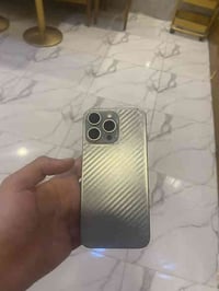 15 برو ماكس   ZAدبل شريحة  ذاكرة٢٥٦ بطارية٨٣ الضهر مكسور فقط ولباقي مم...