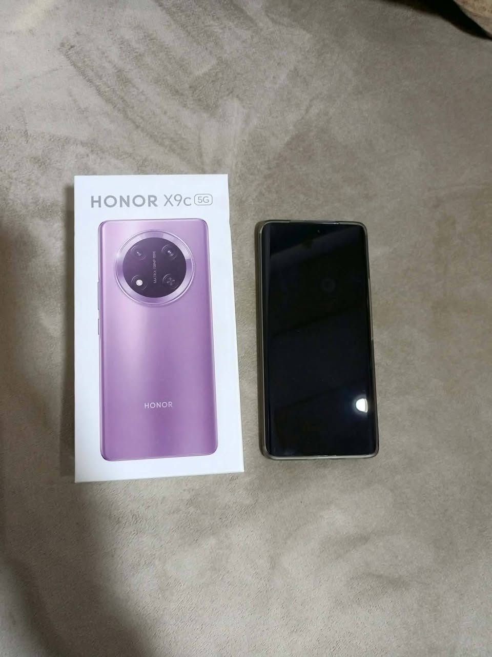 هونر X9c
#السعر 275

ذاكره 256

رام 5+8

معالج سناب دراكون 

شاشه 1080×2400

جهاز نضيف كلش

بصمه بل شاشه

ضد الكسر

مقاوم  والماء والغبار 

بطاريه 5100

  جهاز لوك لوك ***********
