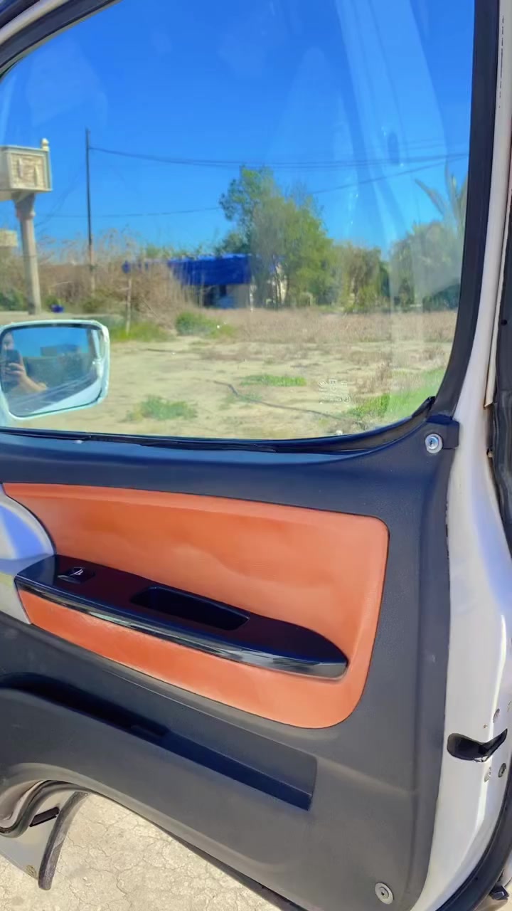 سلام وعليكم اخوان جنبي آج وان  للبيع موديل 2014 رقم إنكليزي بغداد بسمي تحولي ثاني يوم
سلام وعليكم من رخصت الادمن اخوان جنبي أج وان سياره موديل ٢٠١٤ كفاله عامه من ضربه والصبغ ماعده الصبغ بالكصه اثر رصعه زغيره موضح بالصوره قبل تصليح  بدون دواخل رقم بغداد إنكليزي تحويل ثاني يوم محرك ياباني كير اكسل كفاله دوشمه عام سعر ٨٣ وبيه مجال بسيط العنوان بغداد اليوسفيه الرضوانيه الاستفسار ***********
