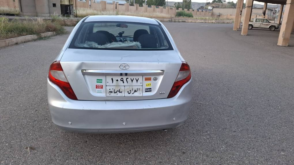 سە یاره ی جاك مودیل  2012 گیر  ئۆتۆماتیك  گیڕو مە کینە ی کڕۆلایە  حیزام بۆیاخە  سە نە وی تا کۆتایی ئە م ساڵ بە سە ر ناچیت  مواسە فات  چوارجام کارە بایە ناو زە ردە و  ئە ی بی ئیسە  شاشە ئایپات ە هیچ مە سروفی تیا نیە بە شە رت تە بریدیش بە شە رت ئیش دە کات بە ناوی خۆمانە  900 هە زار غرامە ی لە سە رە بۆ کڕیار دە گە ڕیتە وە  سە   رە قە یارە کی زۆر جوانە زۆر پاك و جوانە    سعر  45  وە رە قە  *********** رە قە  کە میك معامە لە شی تیایە   ژمارە تە لە فۆن كويسينجاك, أربيل
