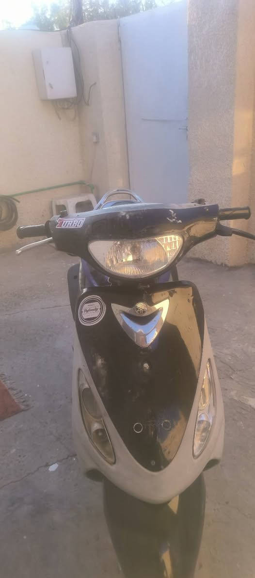 السلام عليكم سكنس ماكس منغولي120 للبيع الدراجه كفاله عامه شلعه ومعدل عليهة صالنصة FMكلشي بيهة بلادي جيب مصلح  المكان بغداد الغزالية للاستفسار خاص السعر550وبيهة مجال


**إذا كنت صاحب هذا الإعلان وتريد حذفه لأي سبب، رجاءا أرسل رسالة إلى الدعم الفني**