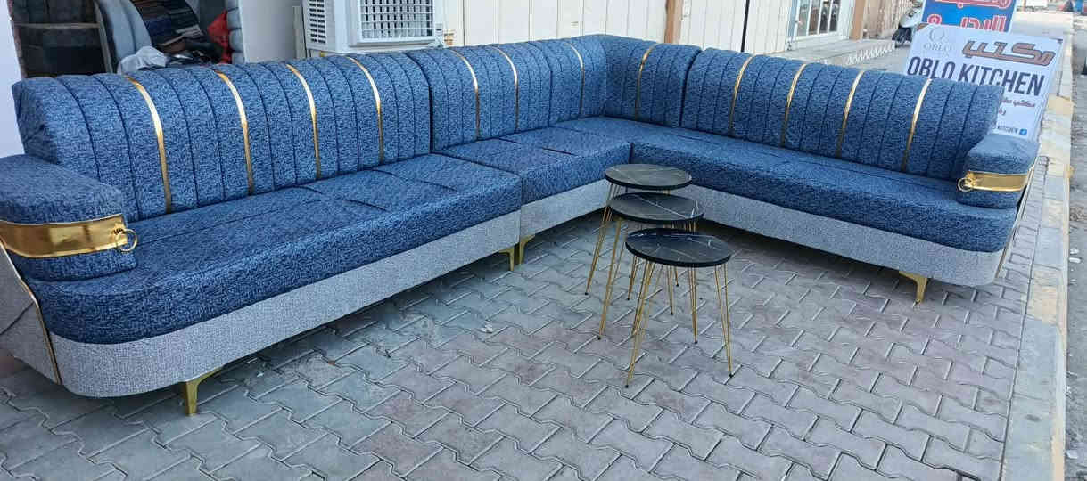 ديوان 11 مقعد متر 7  مقعد شرط ضمان ٥ سنه صيانه
#معرض_حمودي_للاثاث 
 العنوان...... تكريت
 الزهور  خلف قاعه الشهيد ليث مقابل معهد الفنون الجميلة 
معرض حمودي
*********** اتصال او وتساب
*********** اتصال واتساب
