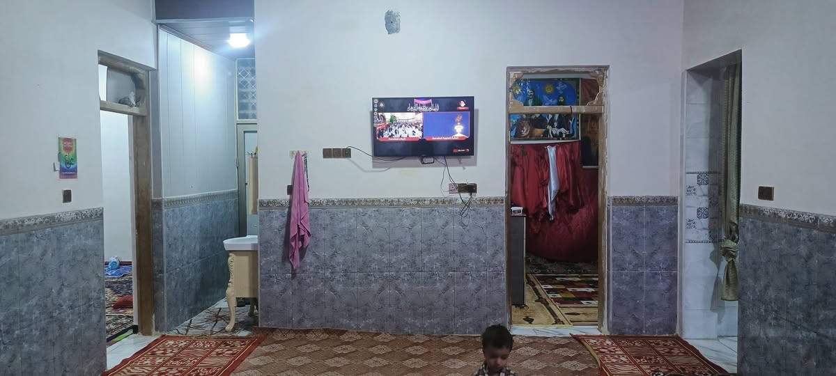 بيت 200مترطابوزراعي 25بناء جناي درجه اولى صب فوك جوطابوك غرفتين صاله 7/5ستقبال8/4كراج شارع رئيسي 10مترالحولي عمود17مقابيل مجمع البوابه 100مترعن الشارع الحولي قريب سوق الجمعه قريب عن الامام علي مرقم مشمول بالتطويب السعر65م الرقم ***********
