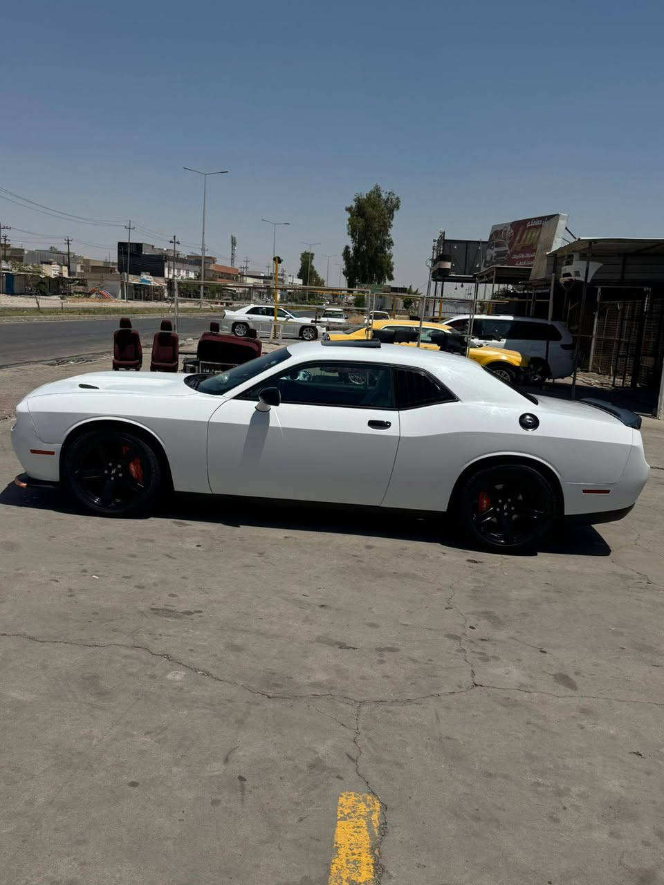 سلام عليكم جالنجر موديل 2020 بلاص SXT بدون ضرر فقط بونيد محدث اس ار تي بعد شخط مابيها دفتر بانزين شرط تحويل والوكالة وشرط الغرامات مكانها كركوك سعر 190 وبيها مجال للشراي سياره حلوة حيل ماشيه 86 ميل 
☎️*********** كركوك, العراق

