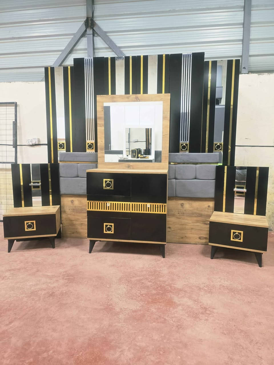 💎🔥 غرفة تركي مستخدم – 6قطع كاملة 💎
💯 نظافه 100% |  نظام أبواب مرتبه 
💸 السعر: 500 قفل
🪛 شد مجاني + 🚚 نقل مجاني داخل بغداد 
#يوجد.انواع الغرف خاص بغداد, العراق


**إذا كنت صاحب هذا الإعلان وتريد حذفه لأي سبب، رجاءا أرسل رسالة إلى الدعم الفني**