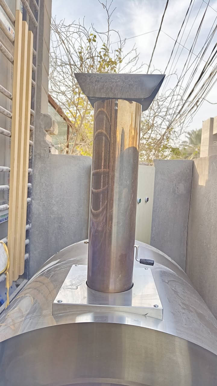 فرن بيتزا ايطالي ديسكتوب للبيع
رن ستانلس ستيل مستعمل فقط ٤ مرات ،نظافة 100% مثل ما موضح ، 
الحرارة يوصل 650 سليزي خلال 10 دقايق 
يشتغل بالفحم و الغاز و بيه مكان خاص يتخلى بيه الفحم .
ابعاد الفرن 101*91+71
للاستعلام عن السعر يرجى التواصل واتساب حصرا 
***********
مكاني الحلة
