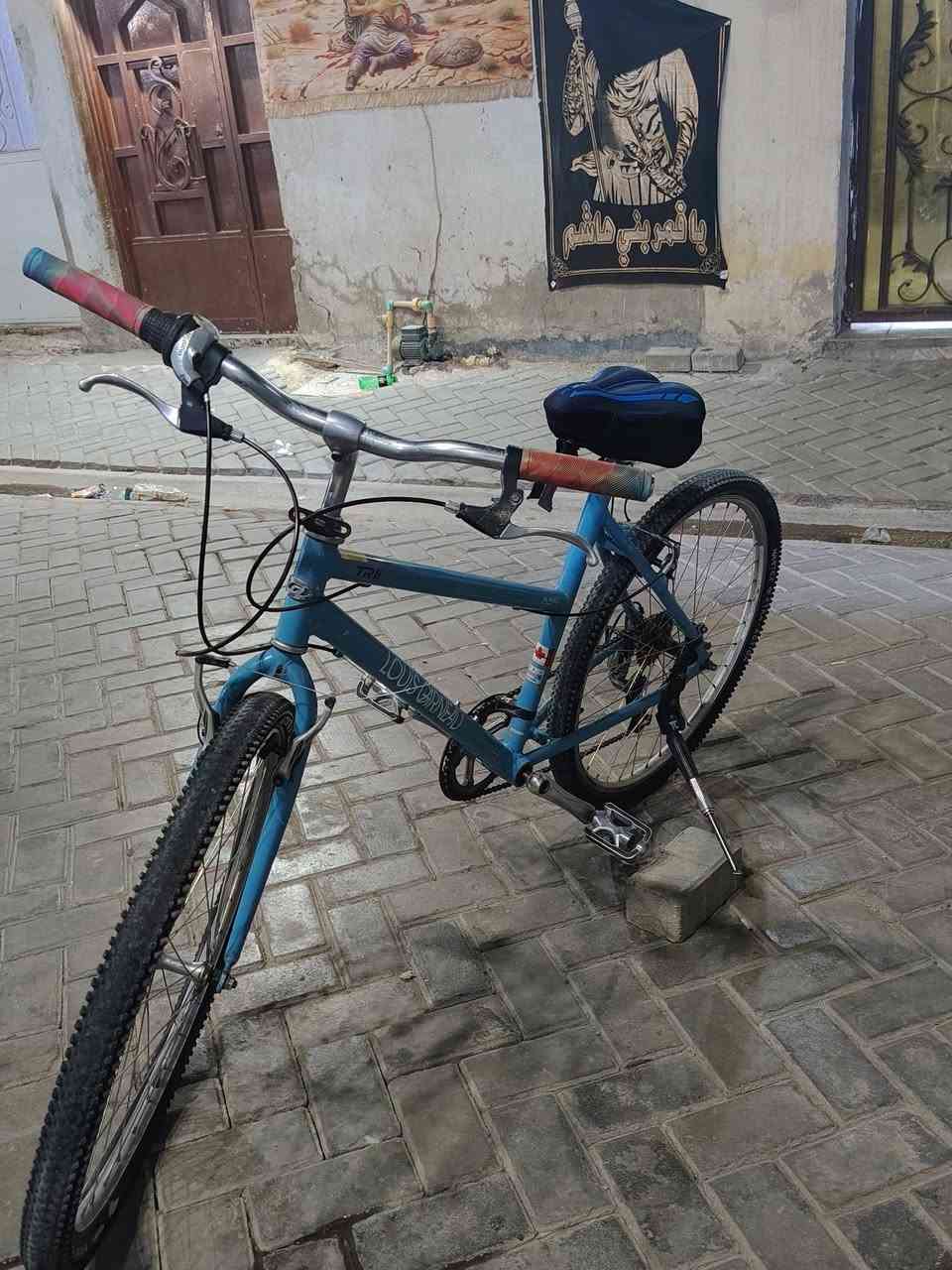 سلام عليكم بأيسكل ألويس كندي البيع 
مدينه الصدر والستفسار على الرقم ***********
سعر 100
