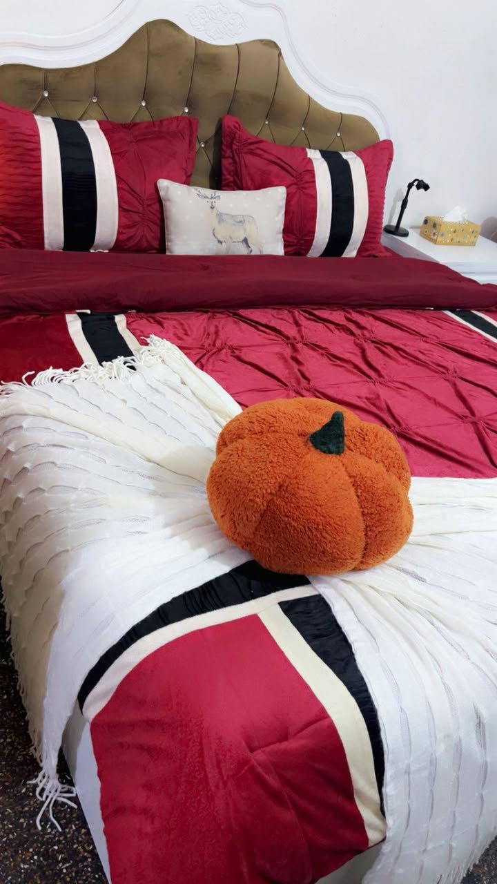 السلام عليكم غراض بيت للبيع كاونتر + تخم 8 مقاعد+غرفت نوم +ثلاجة
التفاصيل اتصل ***********
