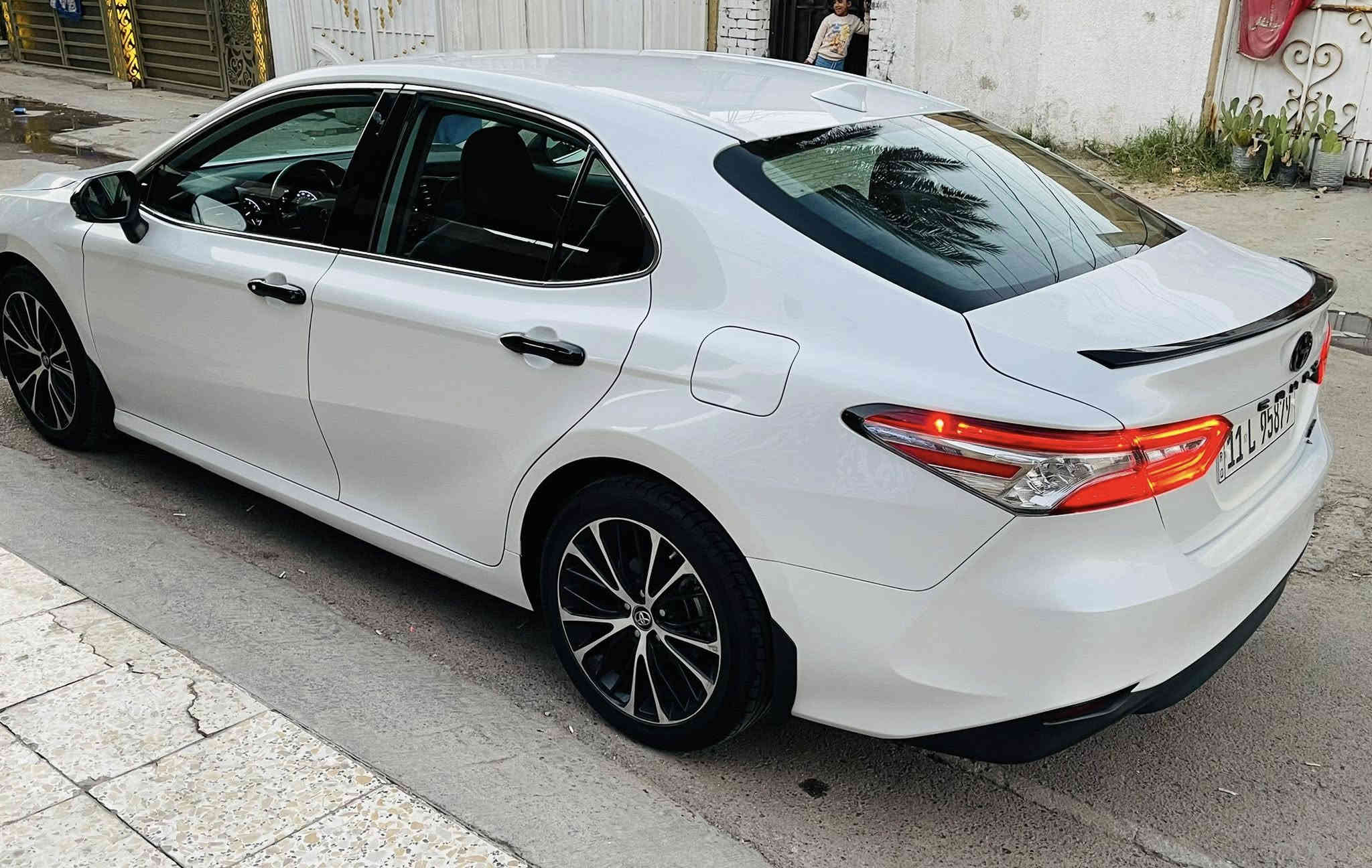 السلام عليكم
كامري ٢٠١٩ وارد امريكي كلين كلين بدون حادث 
بدون قطرة صبغ بدون ايرباك 
فقط تخريب فاتحين بنيد وراديتر وراجعين شاديهن 
حته بنيد مخلي عل كشن مبينات بصور اميركا حته دعامية نفسهه 
ماشيه ١٣ الف حقيقي زيرو تجي وتشوف 
سيارة من طبت للعراق لحد الان عل ايد وحدة
لا رصعه ولا شخط ولا خدش رقم بغداد باسمي 
سنويه ساقطة 
فول مواصفات عدا فتحة 
بصمة 
كشنات كهرباء 
شحن واير ليش 
لايت زنون بلادي 
بكلايت لد 
تبريد بيانو 
قطعتين تبريد 
كشنات جلد + تدفئة 
رادار توقف ذاتي 
سايد بريك بصمة
لايت زنون بلادي 
اشاير بل مري 
السعر ٢٠٧ بيها مجال بسيط 
مكاني بغداد حي العامل لاتصال ***********
