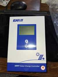 منظم شحن MPPT • ٤٠ أمبير • ١٢/٢٤ فولت