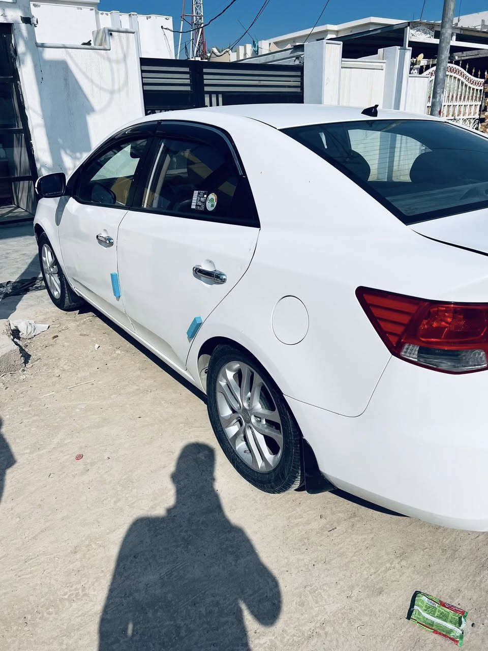 السلام عليكم سيراتو 11 بيهه قطعتين كلير بدون معجون وشخط بلباب موظح بلمنشور كير ومحرك كفاله تدفئه تبريد كله شغال صدر باتري تخم تاير كله جديد عله إيدي مكاني واسط العزيزيه رقم أربيل باسمي سنويه لل 30 سعرهه 93 بيهه مجال حك جيه ***********. ***********
