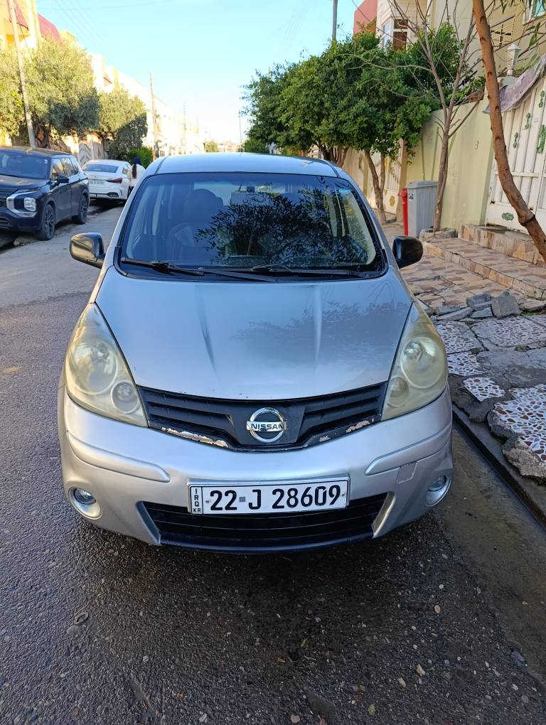 سياره كلين بدون صبغ نظيفه بدون مصاريف كير محرك بشرط كير عادي تحويل وكاله بشرط وسياره باسمي سياره سعره 72 وبيه مجال *********** أربيل, العراق
