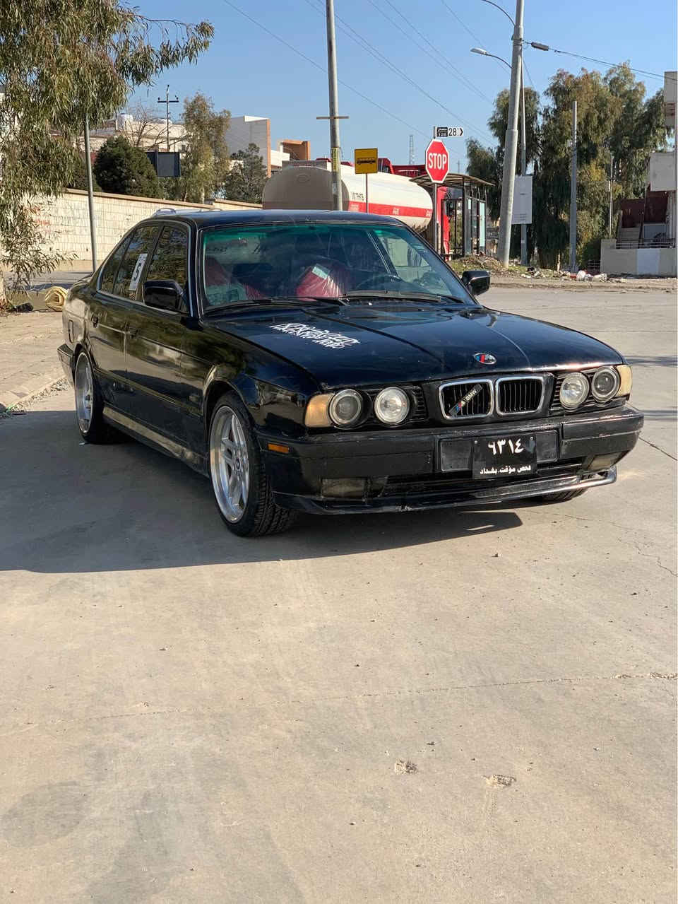سرتا به ناوی خوا 
bmw
مودیل ۱۹۹۱

520گیر عادی 
ماشله له قوتی 
زور زور جایزو بی مسروف
بی دوکه ل بی بوخار
تایه ویلی M18دوسایزی بو بسراوه
دعامی دیشوه M
دعامی دواوه M
بالی سرسنوق M
بالی سر جام M
تلیشه کان M
لایت علقه 
بگلایت سپی 
زور جوانو ریکو پیکه مالی دوسته 
سیاره که علوجه علوجه علوجه 
مالی مه دنی موسو براوه به شه رت 
سعر 26معملیک که م
قیستو قرزم نیه 
شوین سلیمانی 
ژ.*********** شربازهير, السليمانية
