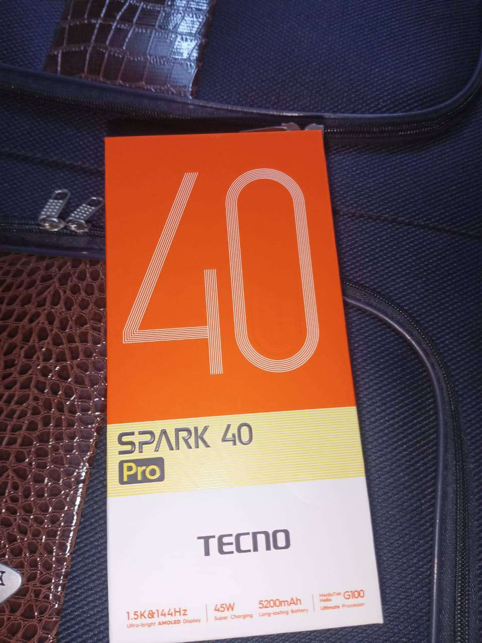 سلام عليكم جهاز طك باكيت بعده حته مو وشحون بعده بلكارتون لبيع اسمه سبارك 40برو سعره 250اخذته لي يريده يراسلني ***********رقمي بي واتساب
