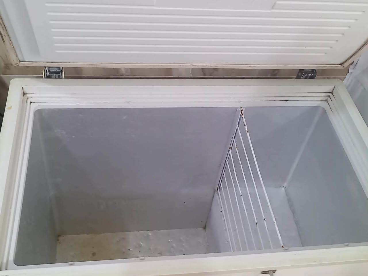 ميز بلازما سعره 20 بي مجال بسيط 
مجمدة للبيع جدا نظيفه ابد مداخله تصليح سعرها 100 وبيها مجال بسيط 
نص تخم ديوان سعره 75 وبي مجال


**إذا كنت صاحب هذا الإعلان وتريد حذفه لأي سبب، رجاءا أرسل رسالة إلى الدعم الفني**