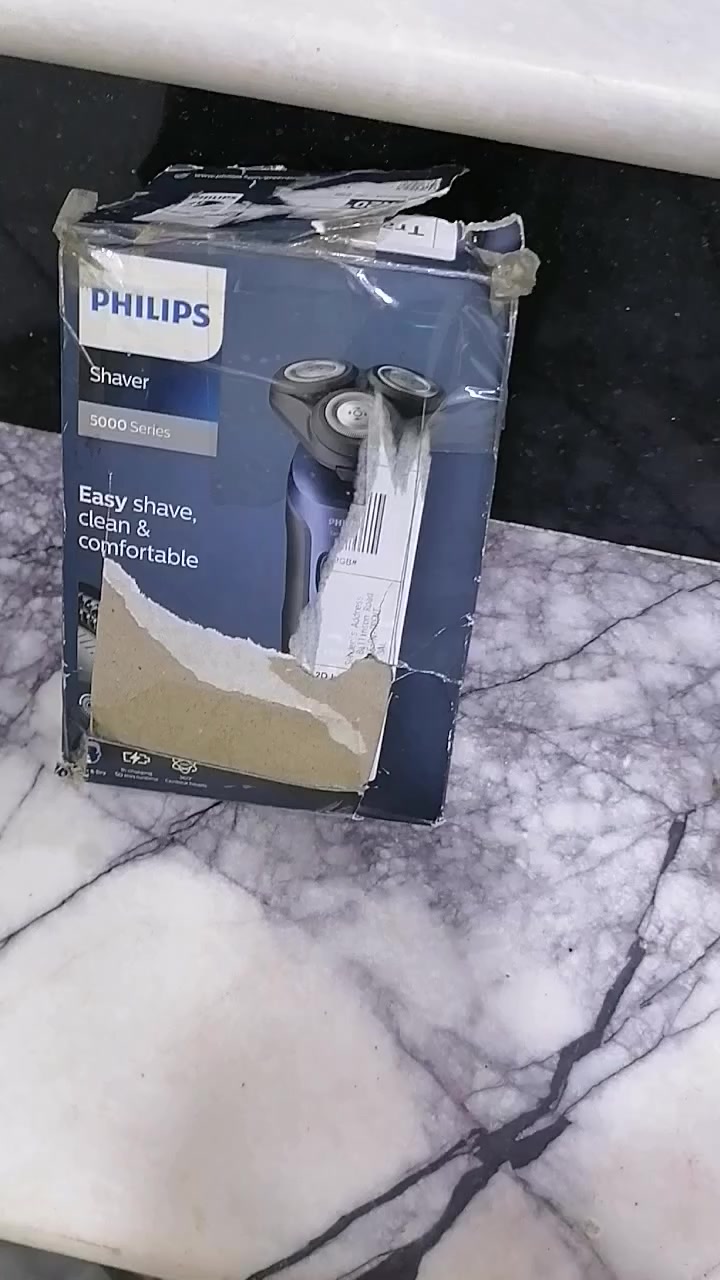مكينة حلاقة ماركة فليبيس سيريس 5000 جديدة بلكارتون بسعر 50الف شرط الزيان والاصلي شرط


**إذا كنت صاحب هذا الإعلان وتريد حذفه لأي سبب، رجاءا أرسل رسالة إلى الدعم الفني**