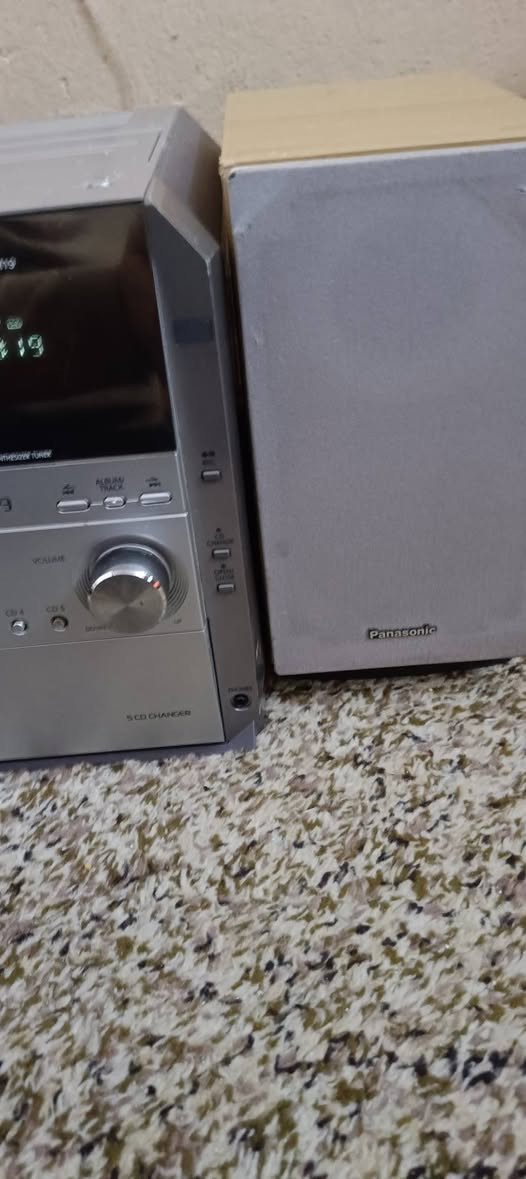 مسجل بانسونيك للبيع اواكس وقرص وراديو شغال السعر 60 الف


**إذا كنت صاحب هذا الإعلان وتريد حذفه لأي سبب، رجاءا أرسل رسالة إلى الدعم الفني**