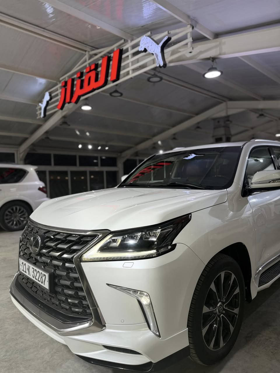 سلام عليكم 
لكزز 2021 بريم 
فول مواصفات 
بيهة بارد بلباب الخلف الصدر وبلجاملغ الامامي
ماشية 65 الف كيلو 
مكان السيارة بغداد الكاظمية جكوك
السعر 76 الف وبيهة مجال بسيط
***********
