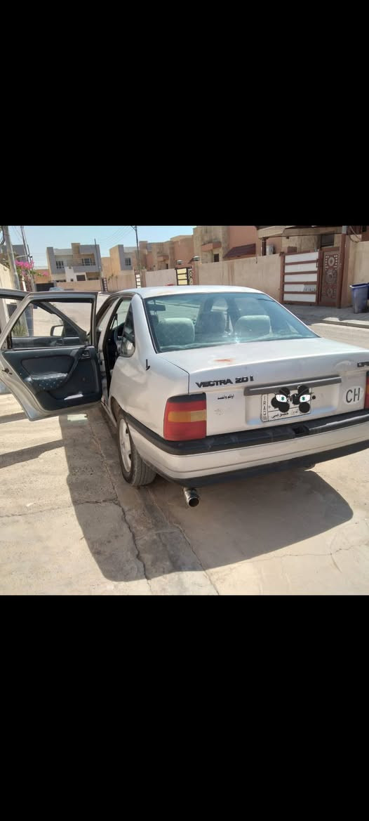 اوبل موديل ٨٩ بدون صبغ بس اهلالات خلفيه كهربائيات شغاله كير محرك بحاله  محرك جيده محرك حجم 20 غرفتها حلوا و الباقي كدام العين شرط التحويل مكان السياره صلاح الدين
السعر 35 ورقه وبيها مجال


**إذا كنت صاحب هذا الإعلان وتريد حذفه لأي سبب، رجاءا أرسل رسالة إلى الدعم الفني**