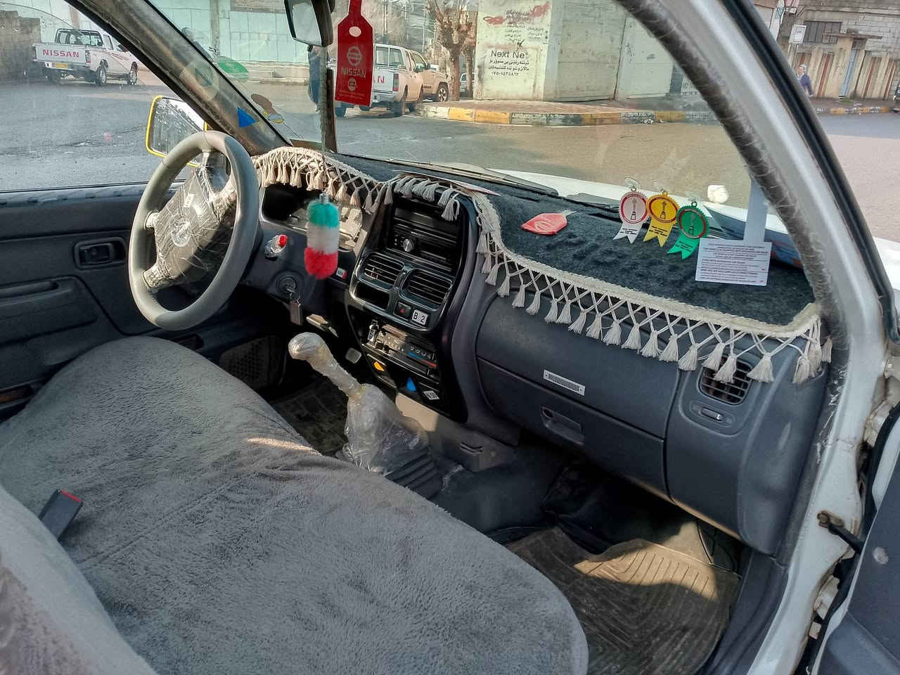 نيسان بيك اب 2002 ته بريد ئا رم پلاستك سليماني لؤك لؤك گيرو مه كينه و ئه كسل وشانسي به شه رتي فيته ر تايه لؤكه بيش ودواي تازه داگيراوه چركه ي تيدانيه مالي خؤما نه هي مه عره س نيه هيچي بيوه قوباوي شه پؤل نمونه يه ژم ***********شوين هه له بجه ي شه هيد
