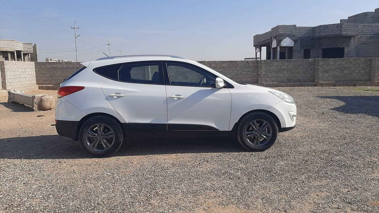 بيع مستعجل وتم تنزيل السعر
140$ وبيها مجال 
تكسون 2013

ضرر مذكور بالسونار 

محرك وكير شرط هزة جديدة رقم جديد تبريد ثلج

سيارة جاهزه 
العنوان جنوب الموصل
البيع نقد أو مراوس بأقل حسب القناعة
للتواصل ***********
