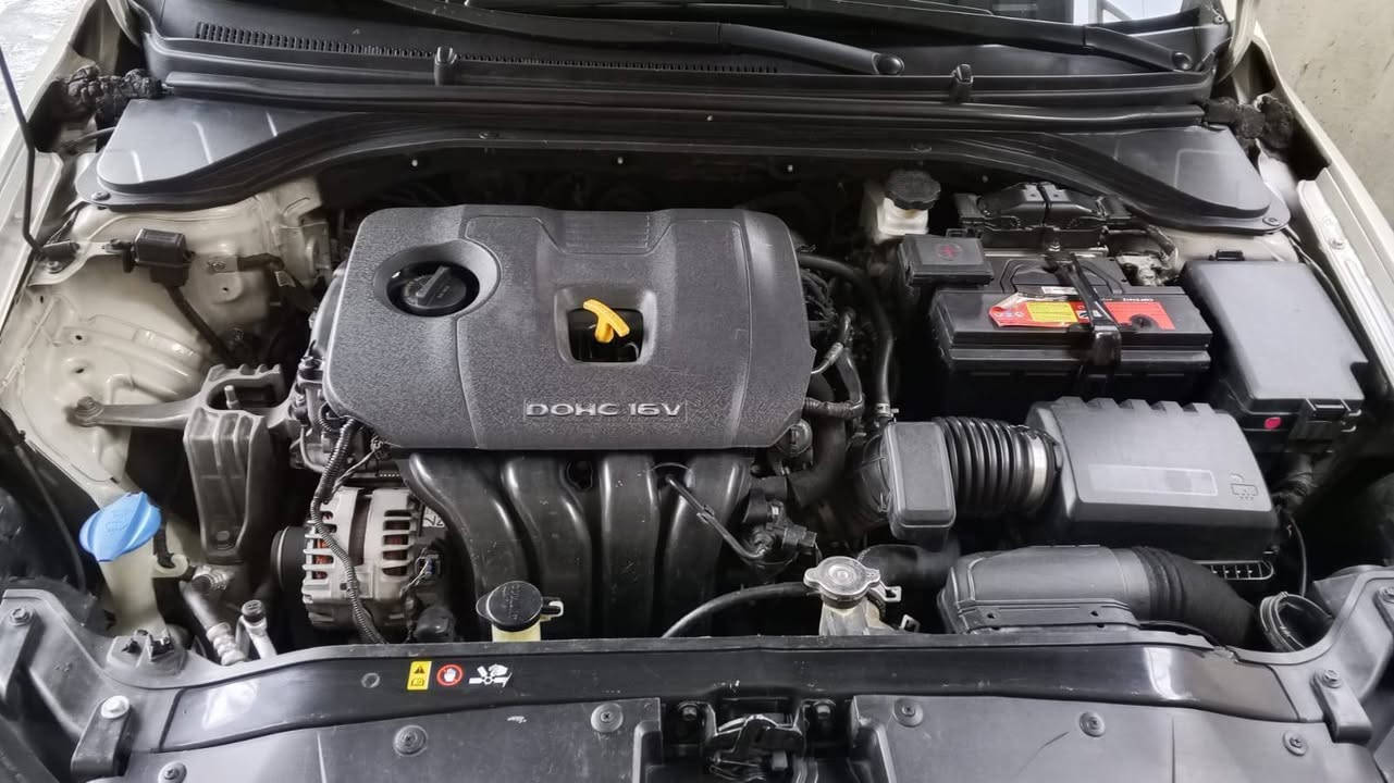 سلام عليكم
النترا 🇺🇸🗽 2017 وارد امريكي موصفاتها معروفه نص فول 

حادثها جاملغ والبنيد نفسهن مصلحات 

السيارة جاهزه كير محرك صدر تخم تاير  سعرها 118$ 

مكانها بغداد الكرخ ،،،،، 

*********** للتواصل وات ساب اتصال
