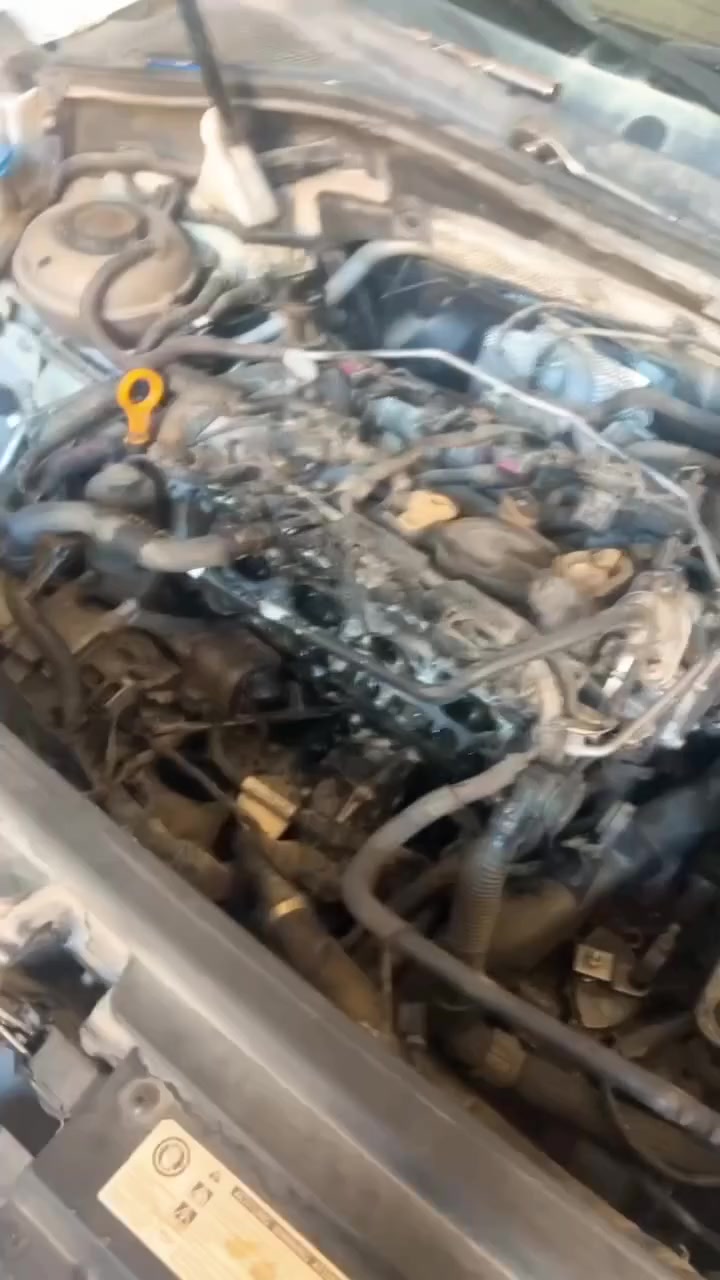 مركز MOTUL service صيانة عامة تشخيص اعطال برمجة قطع غيار كصه تفصيخ وجديد براند واصلي ومتوفر تجاري تتوفر كافة سوائل السيارة وفق كود الشركة زيوت المحرك وسائل البريك وماء راديتر G12 وفق كود الشركة 
لدينا توصيل لكافة انحاء العراق ***********
