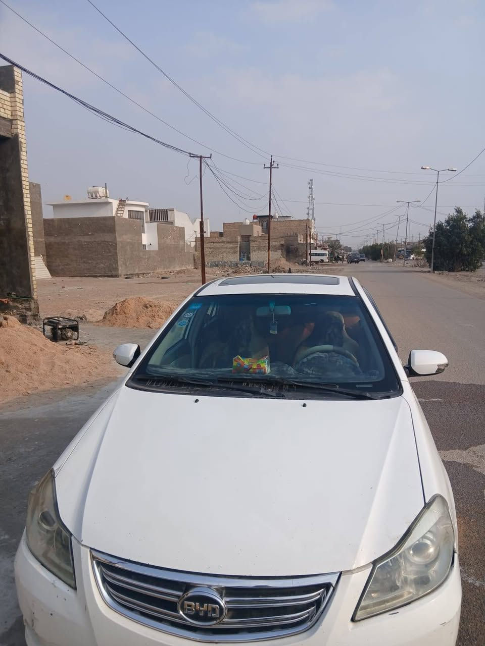 سلام عليكم ورحمه الله وبركاته 
بي واي دي G3 2014 رقم بغداد انكليزي باسمي 
السيارة جاهزة من صدر امامي خلفي تخم تاير دوشمة كهربائيات مكينه وكير خير من الله لا تنقيص ولا تبخير للملاحضة السيارة فول بصمة تشغيل ✅ تحكم ستيرن✅ اشاير بالمري ✅فتحة سقف✅ السيارة مكفولة سعر 62 وبيها مجال للاستفسار الاتصال على الرقم ***********
