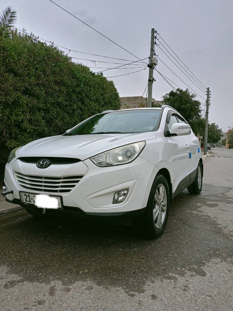 تۆکسۆن مۆدێل ٢٠١٢ لۆک لۆک بورغی بانەدراوە وەک شەریکە ماوەتەوە.
گێڕ و مەکینە بەشەرت 
پۆستاڵ
پەردە
ڤۆلیۆم
ناو کرێمی 
چوار تایەی لۆک.
بلوتوس 
رەقەم و سەنەوی تازە
بەناوی خۆمەوەیە 
ماوەی ڕۆیشتنی ١٤٠ 
بێ سبوغ بێ لێدراو تەنها سندوقی چوار پەنجە بەخی هەیە. 
بۆ پەیوەندیکردن.. ***********

تکایە مشتەری نیت تێڵ مەکە... كيفري, ديالى
