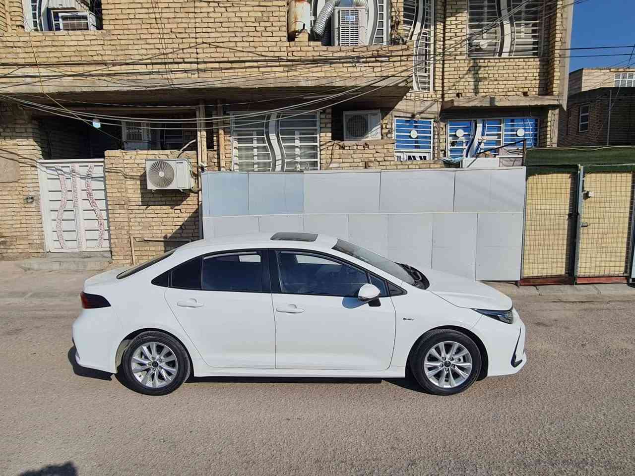 السلام عليكم
كورولا هايبرد خليجي  مديل ٢٠٢٤ 

ماشيه ١٢ الف رقم بغداد باسمي 

بيها بارد بلباب جهت السيايق وجاملغ بي شويه بارد وجاملغ الخلفي عكس السيق بي بارد قليل كلش اقل من شبر والباقي مكفول سياره جديده كلش ونضيفه 

مواصفات الفول الي معروف محرك 1800مرغوب سياره جاهزه من كلشي ونضيفه 

مكان كربلاء المقدسة 

رقم مبايل :***********
