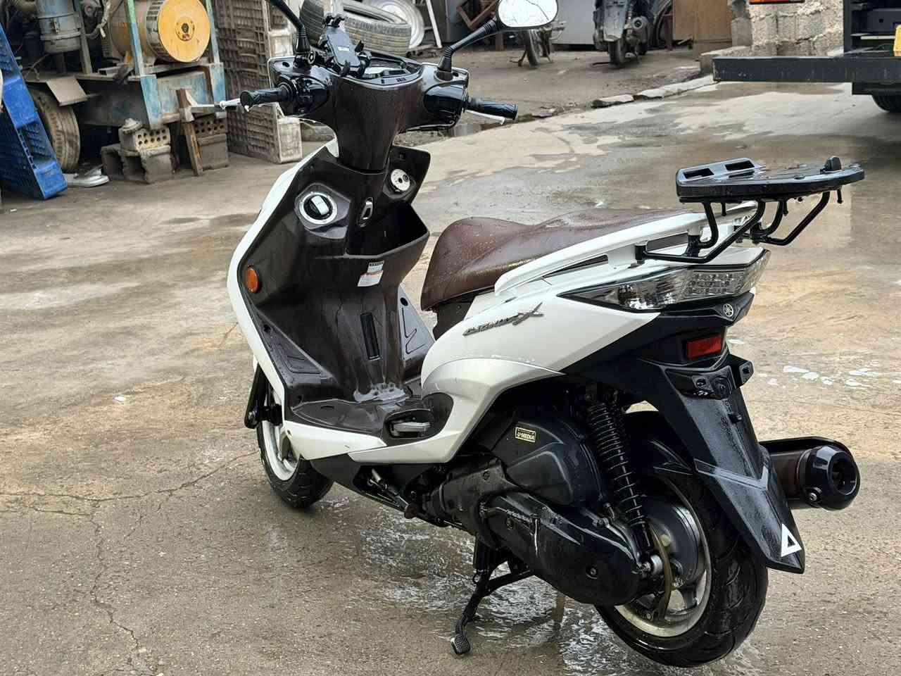 السلام عليكم دراجة سكنس فحل لد دراجة 
جديدة لوك مال رمبة يوم 1/19 نزلتها من الرمبة

دراجة مكفولة كفالة عامة 

مكاني الكاظمية 

سعرها 15 ورقة وبيها مجال 

للاستفسار ***********
